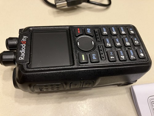 Radioddity GD-AT10G DMR Handheld Ham Amateur Radio 10W (UHF Only) - Photo 9/18