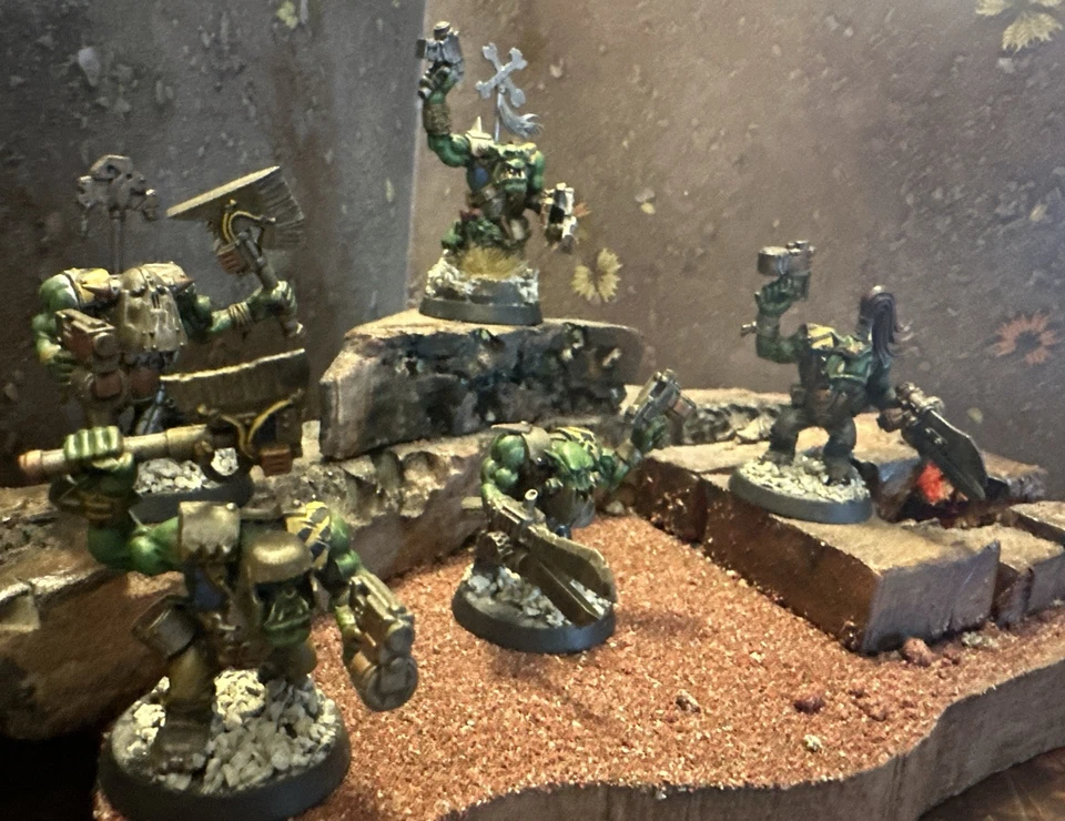 Warhammer 40K Ork Nobz X5, Painted, Space Orks A - Image 2 of 4