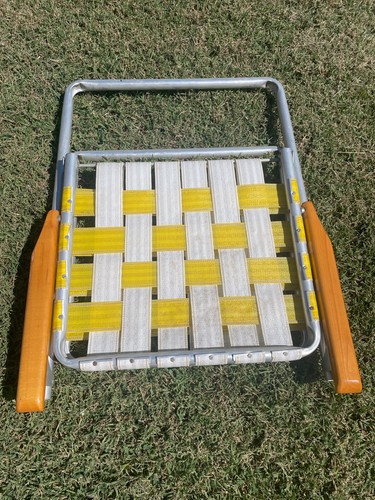 Vintage Folding Lawn Chairs Wooden Armrest Retro Outdoor COLLAPSE Set 1970s - Picture 8 of 8