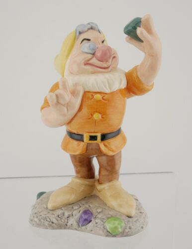 Royal Doulton Disney Showcase Snow White & The Seven Dwarfs Dear Old Doc SW25 - Picture 2 of 4