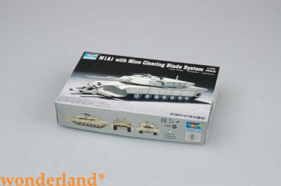 Trumpeter 1/72 07277 M1A1 with Mine Clearing Blade System