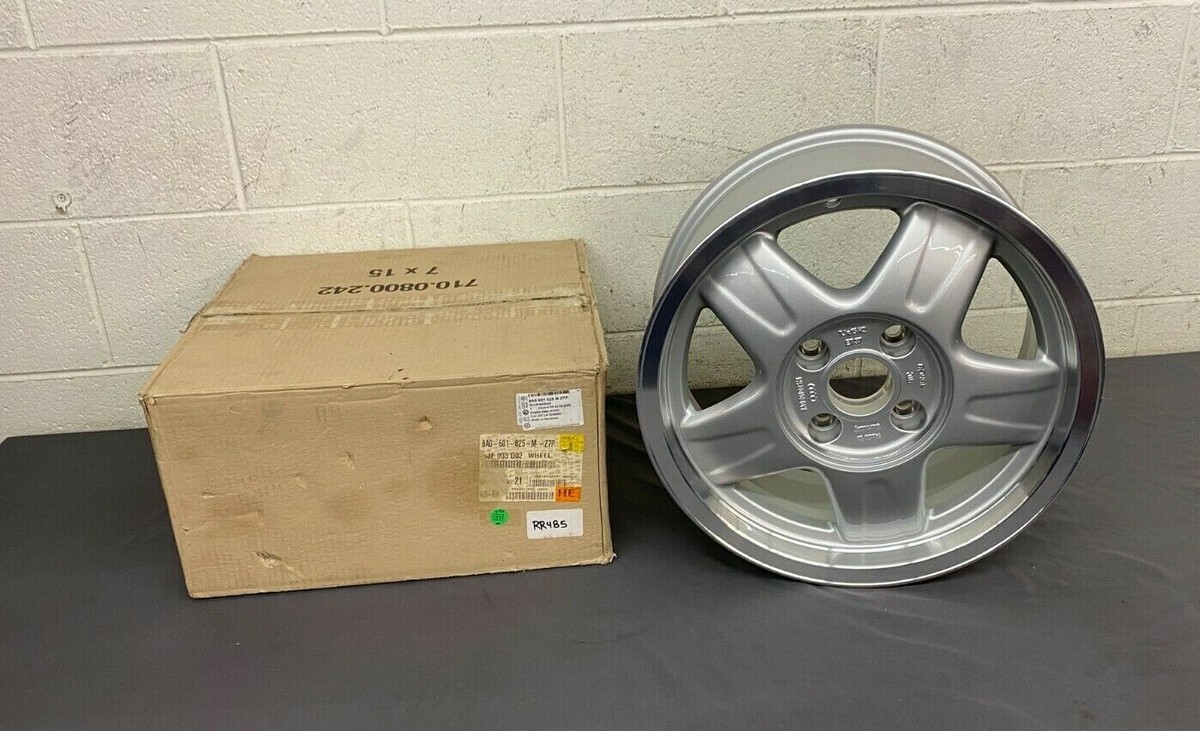 Single Audi 8A0 601 025M 15