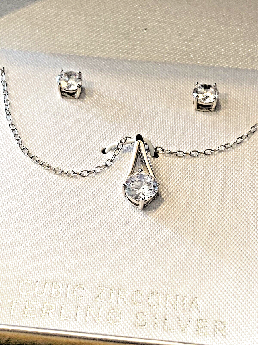 Set Di Orecchini A Perno PRIMROSE In Argento Sterling Con Zirconi – 4 Paia In Confezione Regalo
