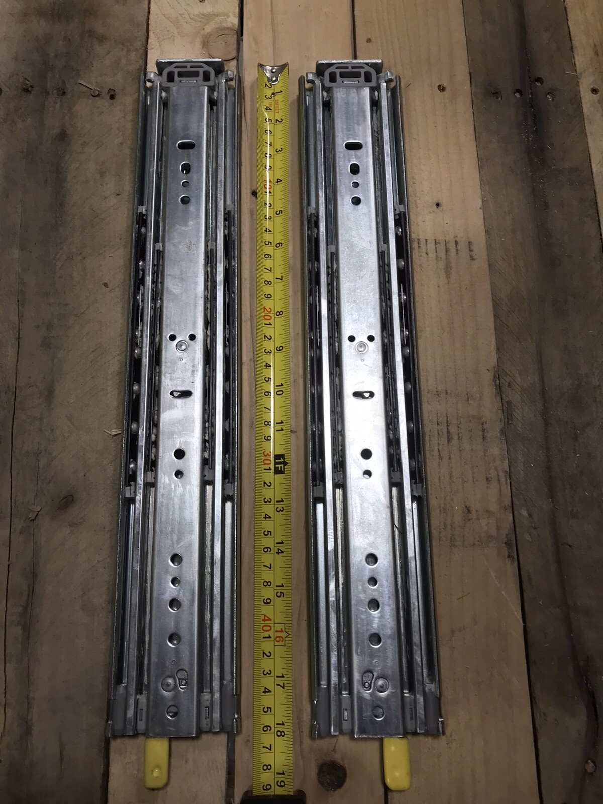 Accuride 9308E 18" Pair of Heavy Duty Slides (1 right, 1 left)