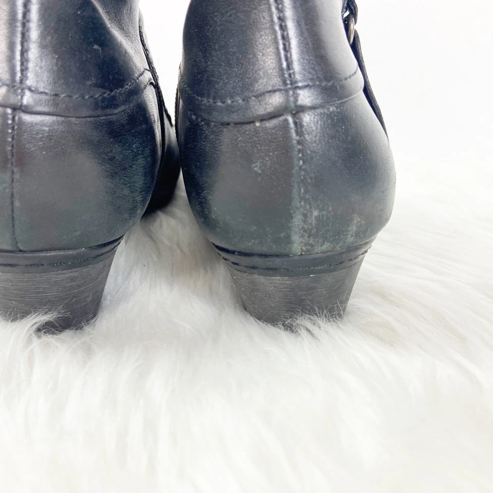 Cobb Hill 9 M Womens Black Leather Rouched Zip-up Booties - Image 4 of 4