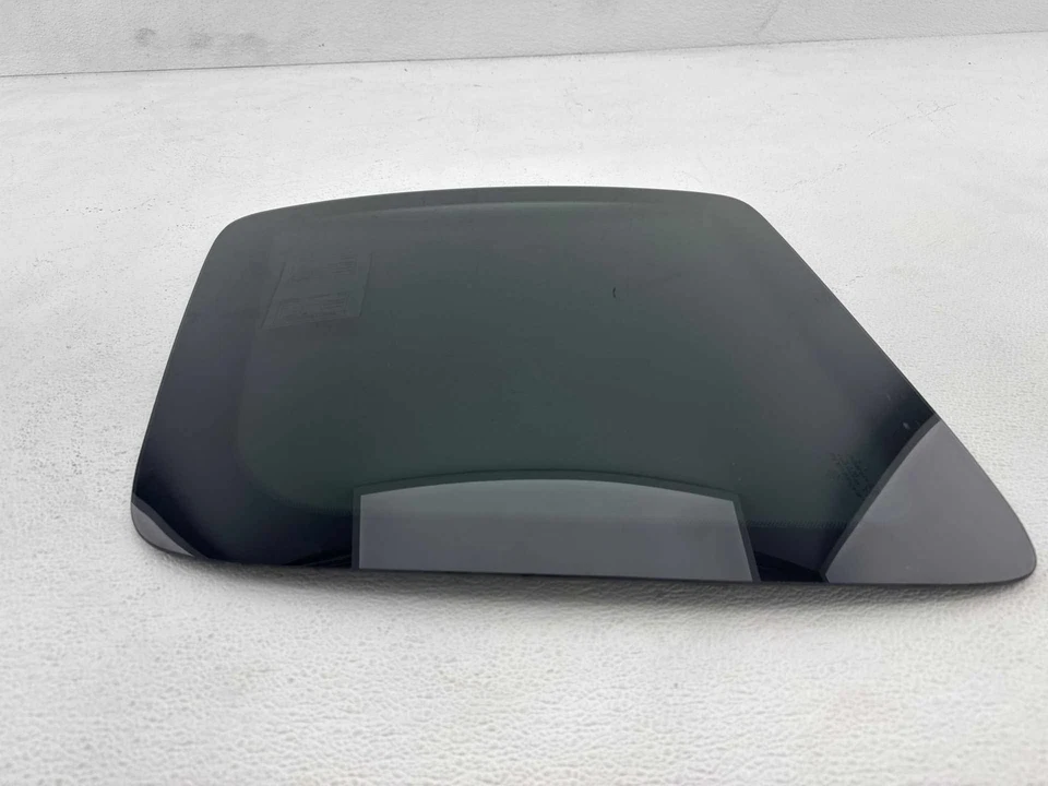 Jeep Liberty 2002-2007 ventana trasera derecha cuarto de vidrio OEM Foto 2 de 4