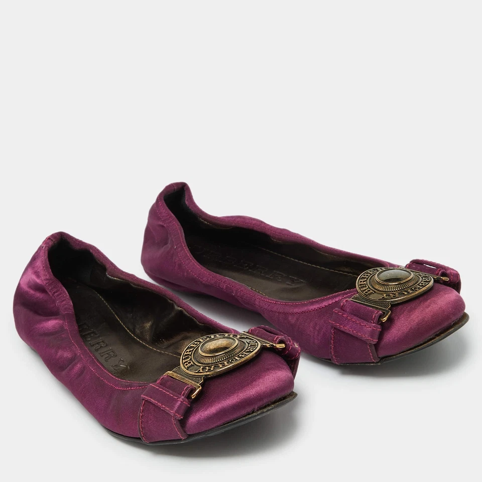 Zapatos planos de ballet Burberry púrpura satinado con logotipo ajustado talla 37 Foto 4 de 4