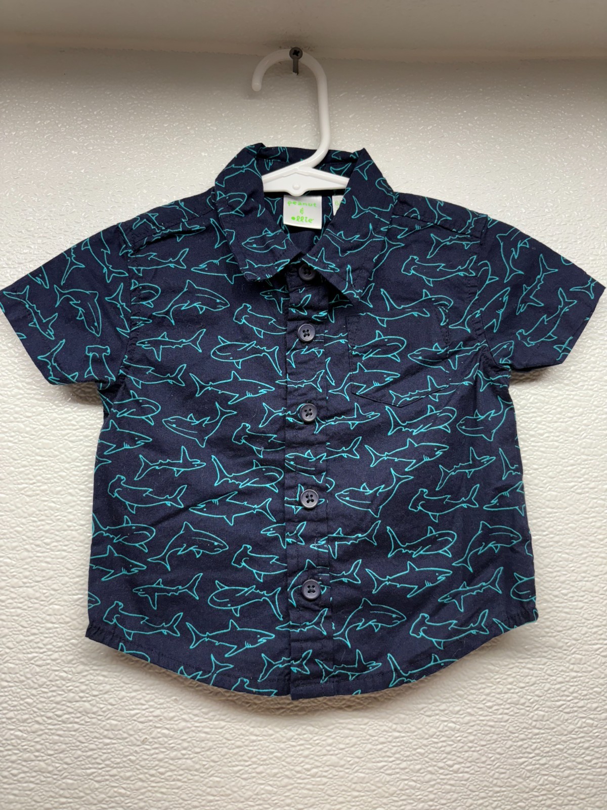 Peanut & Ollie Boys Short Sleeve Shark-Print Shirt Button Down Size: 6/9 M