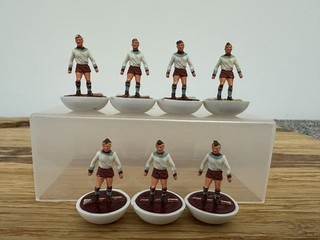Subbuteo Heavyweight (HW) PART Team Burnley 2nd Kit (Reference: 80)
