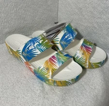 New Crocs Slide Sandel Women's Sz 10 Platform MultiColor Leaves  Beachy Vacation