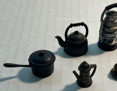Vintage Miniature Kitchenware & Lanterns Plastic Dollhouse Craft Lot of 9 - Picture 2 of 10