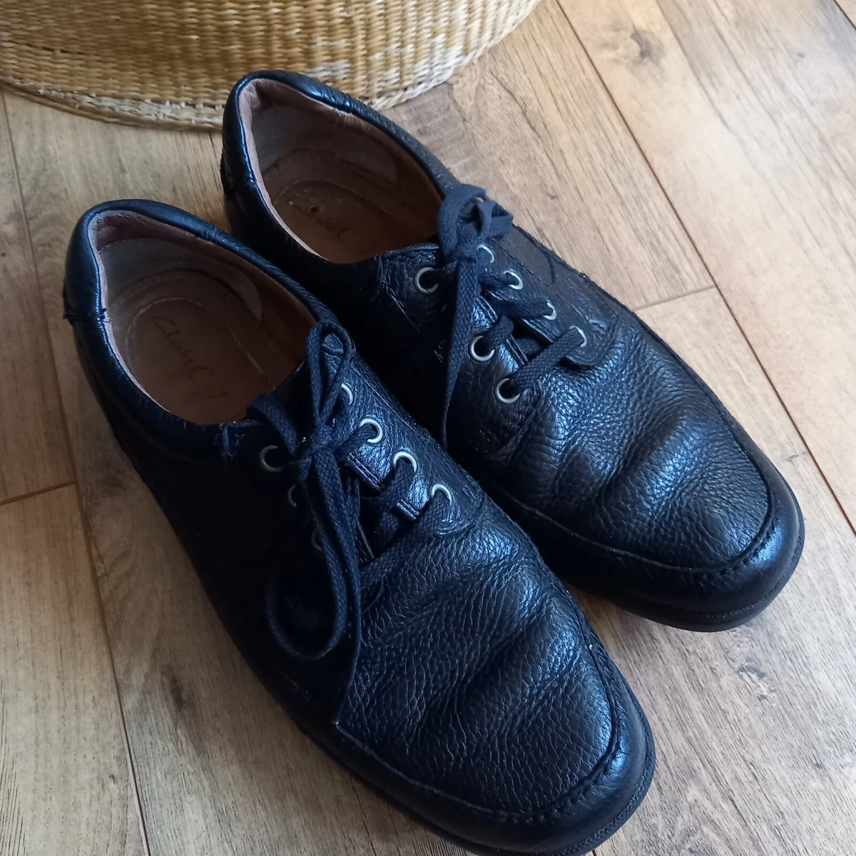 Clarks soft tread mens deals shoes