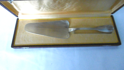 Christofle, service à gâteau en métal argenté comprenan