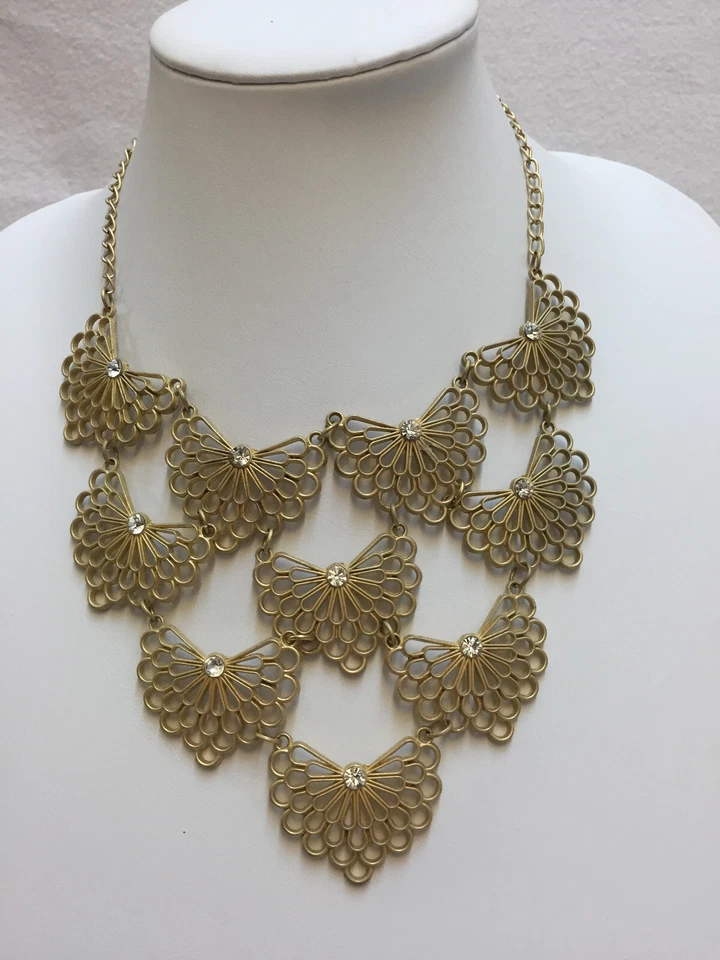 Macy's золотистый нагрудник заявление ожерелье со стразами акцент цветочный дизайн с ярлыками - Изображение 4 из 4