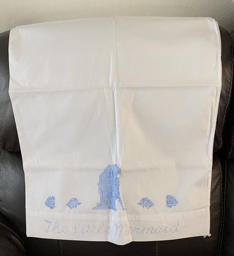 Set Of 2 Pillowcases The Little Mermaid Unfinished Thread Not Included - Picture 3 of 6