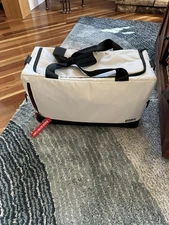 Private Label CARRY ON TRAVEL BAG Limited Edition Duffle Bag Black Red