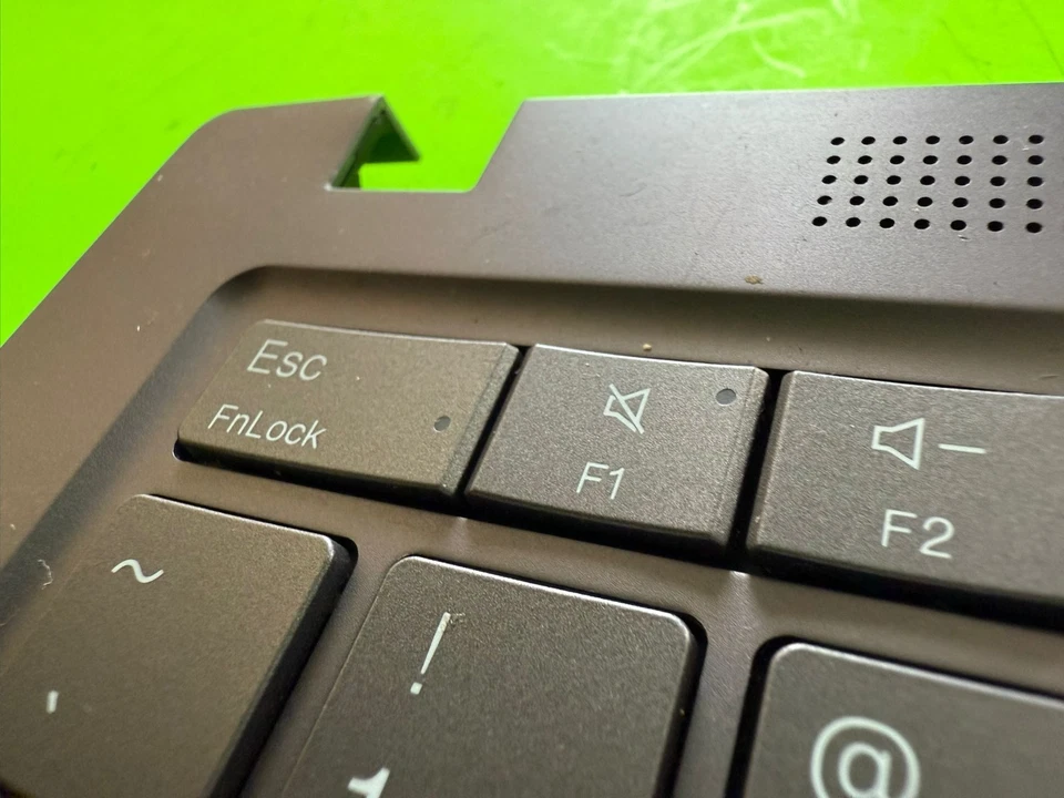 SN21D68706 Lenovo ThinkPad T14s Gen 3 14" reposamanos con teclado táctil retroiluminado Foto 4 de 4