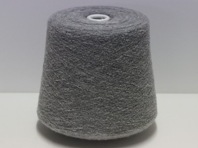 X95 (60 /kg) 350g SOFT MOUSSE MERINO EFFEKT BOUCLÉ STEINGRAU (14) Zwirn Wolle