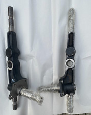 MORRIS MINOR PAIR OF 8cwt VAN /PICK UP R/H & L/H SWIVEL PIN LEG ( KING PIN)