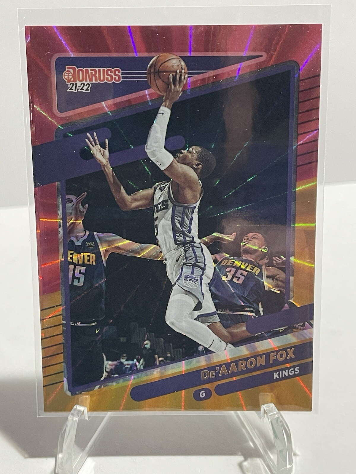 2021-22 Donruss Holo Red and Gold Laser #126 De'Aaron Fox
