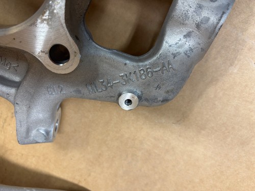 OEM FORD F-150 21-24 FRONT STEERING SPINDLE KNUCKLE LH SIDE ML34-3K186-AA 4X4 - Picture 6 of 7