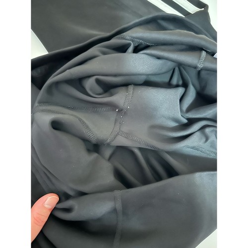 Women 2 Adidas XL Black Yoga pants and leggings, runs short & has signs of use - Picture 9 of 18