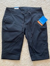 New Columbia Black Women's Anytime Outdoor Active Long Shorts 2 x 13 Inseam