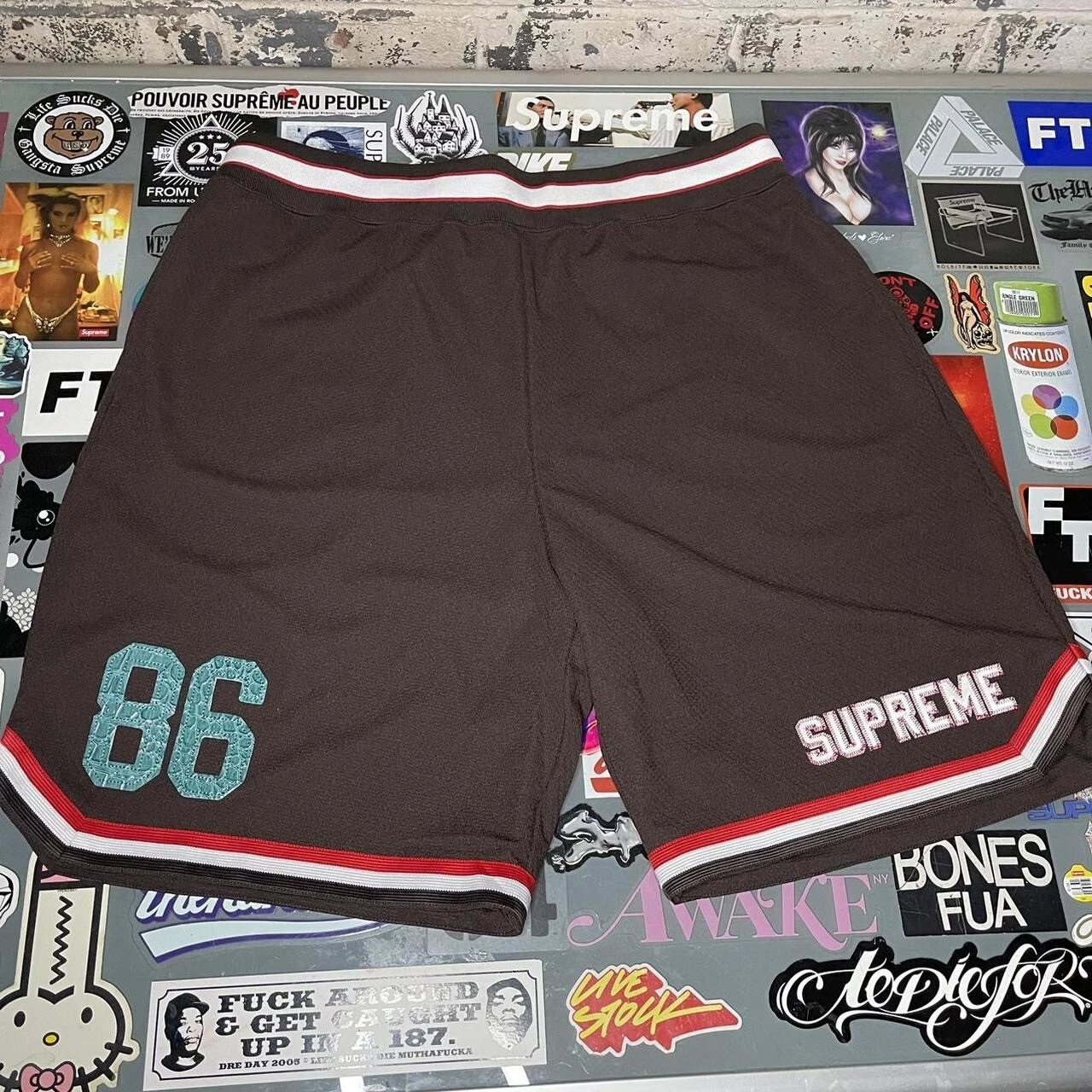 Short de basket Supreme faux croco marron grand