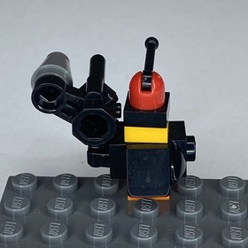 LEGO DC Super Heroes Batman Penguin Minion Minifigure 76010 Henchman