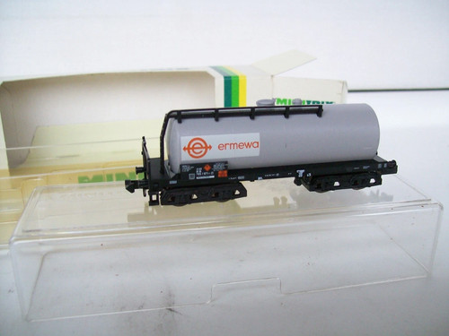 Minitrix Spur N, Nr. 13983 Kesselwagen "ermewa", 4-achsig, grau in OVP | Condition: Gebraucht