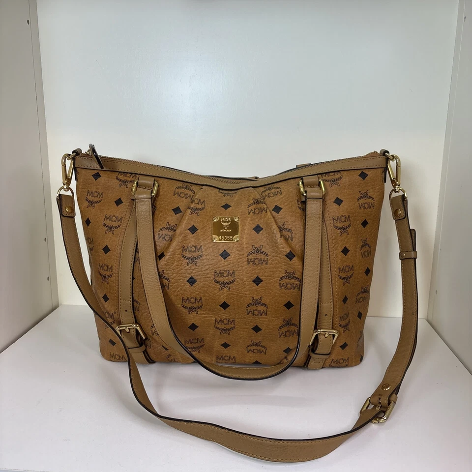 Bolso de Mano MCM Coñac Visetos Monograma Recubierto Lona y Cuero. Foto 3 de 4