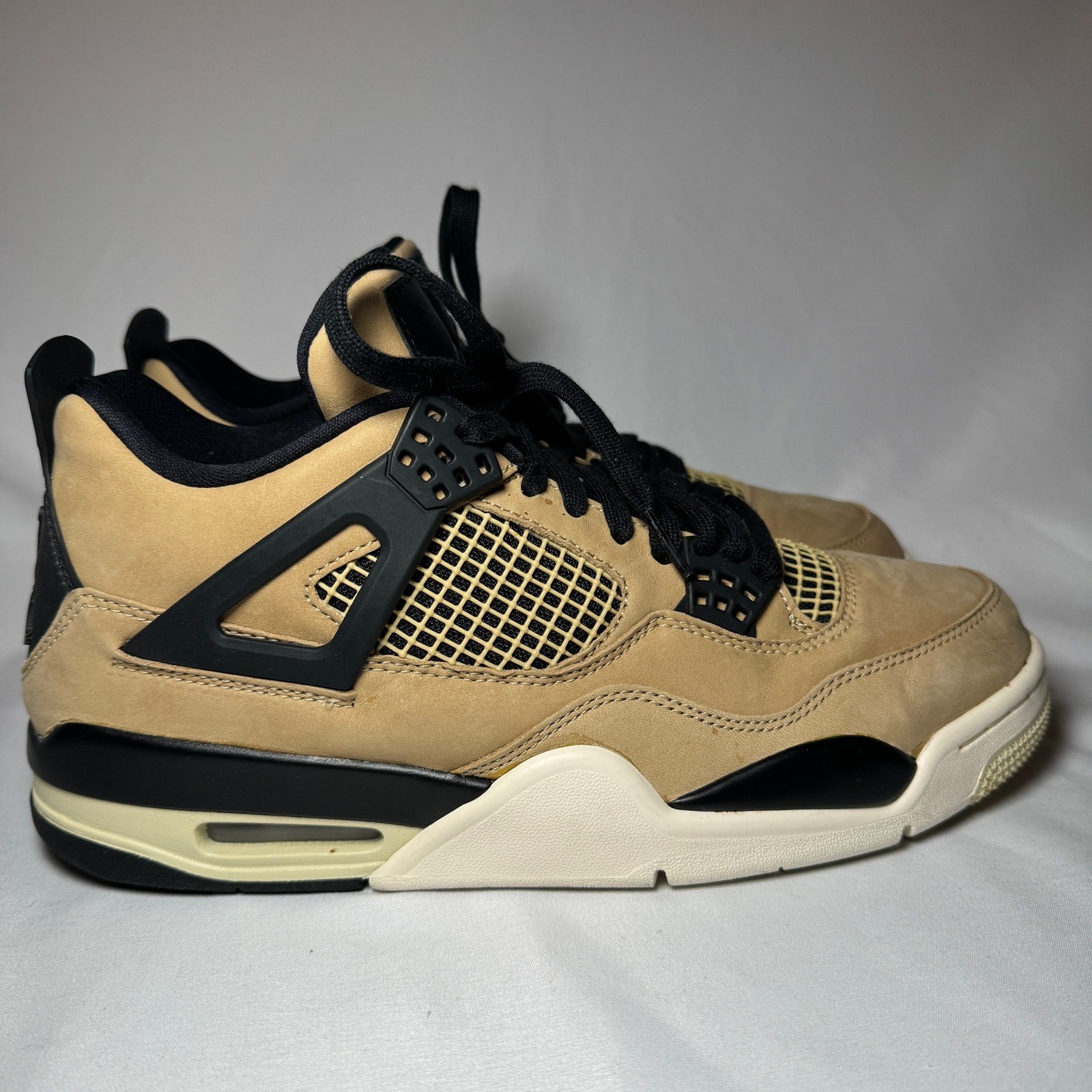 Size 11 - Wmns Nike Air Jordan 4 Retro Mushroom Women's Shoes - Ships Now