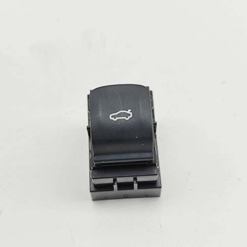 Tailgate opening switch