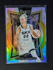 2025 #36 Courtney Vandersloot Panini Select WNBA Premier Silver Prizm Sky