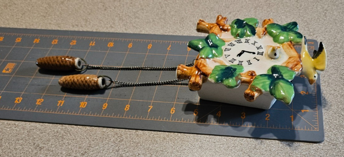 Vintage Lefton Ceramic Cuckoo Clock Hanging Wall Pocket Birds 50188 w/Sticker