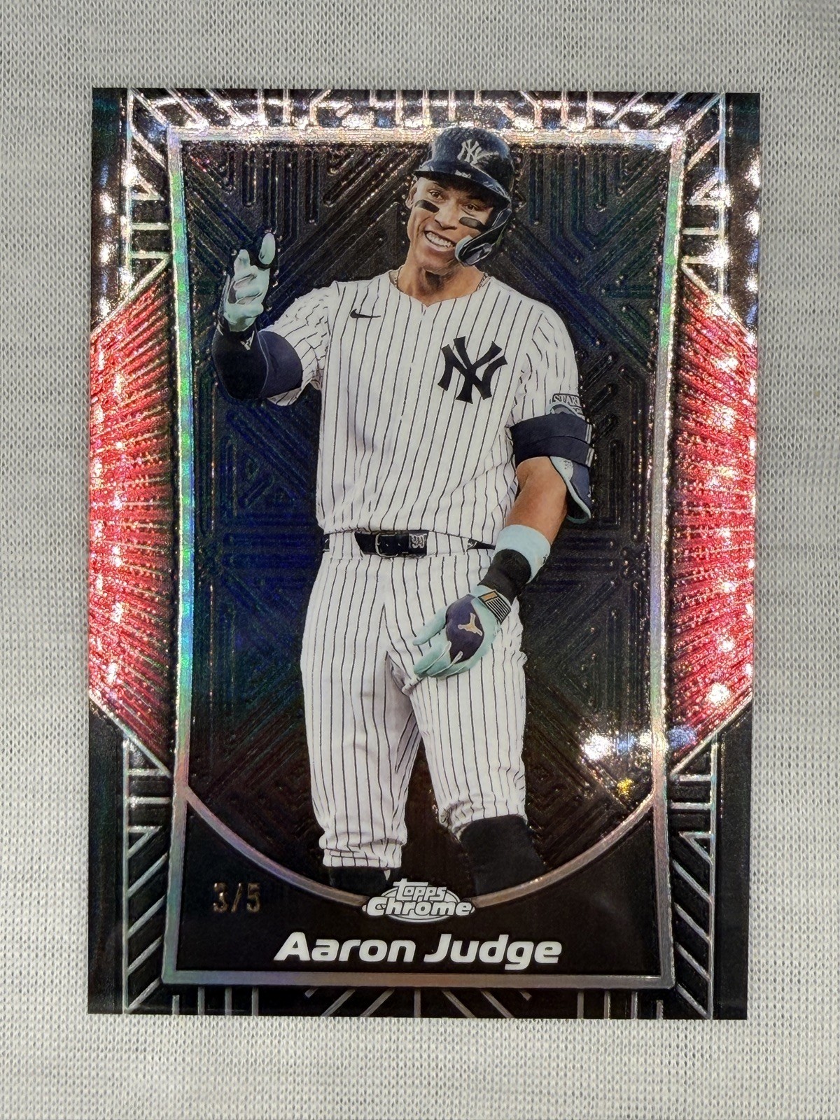2025 Topps Chrome AARON JUDGE Shadow Etch RED /5 New York Yankeees