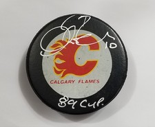 GARY ROBERTS Autographed 1980's Calgary Flames NHL Hockey Viceroy Game Puck