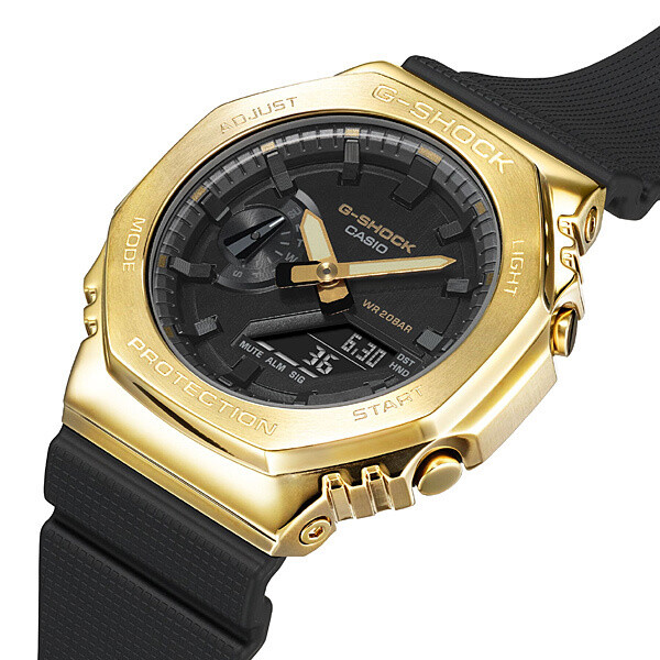 CASIO G-SHOCK GM-2100G-1A9JF ※最終値下げ Rare Casio G-shock GM-2100MG-1AJR Moon Model Used in Japan