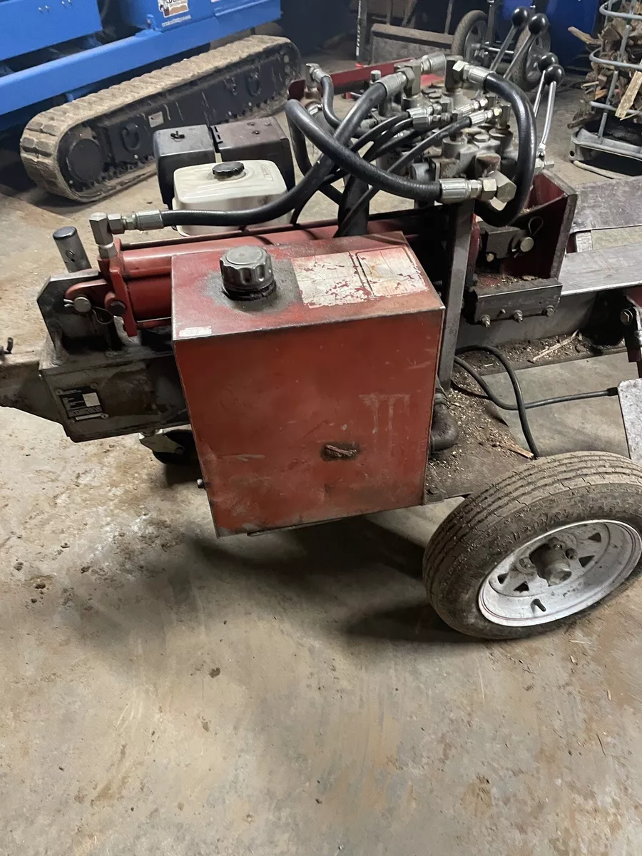 TIMBERWOLF LOG SPLITTER TW 5 HYDRAULIC 4 Way Wedge And LOG LIFT Good CONDITION