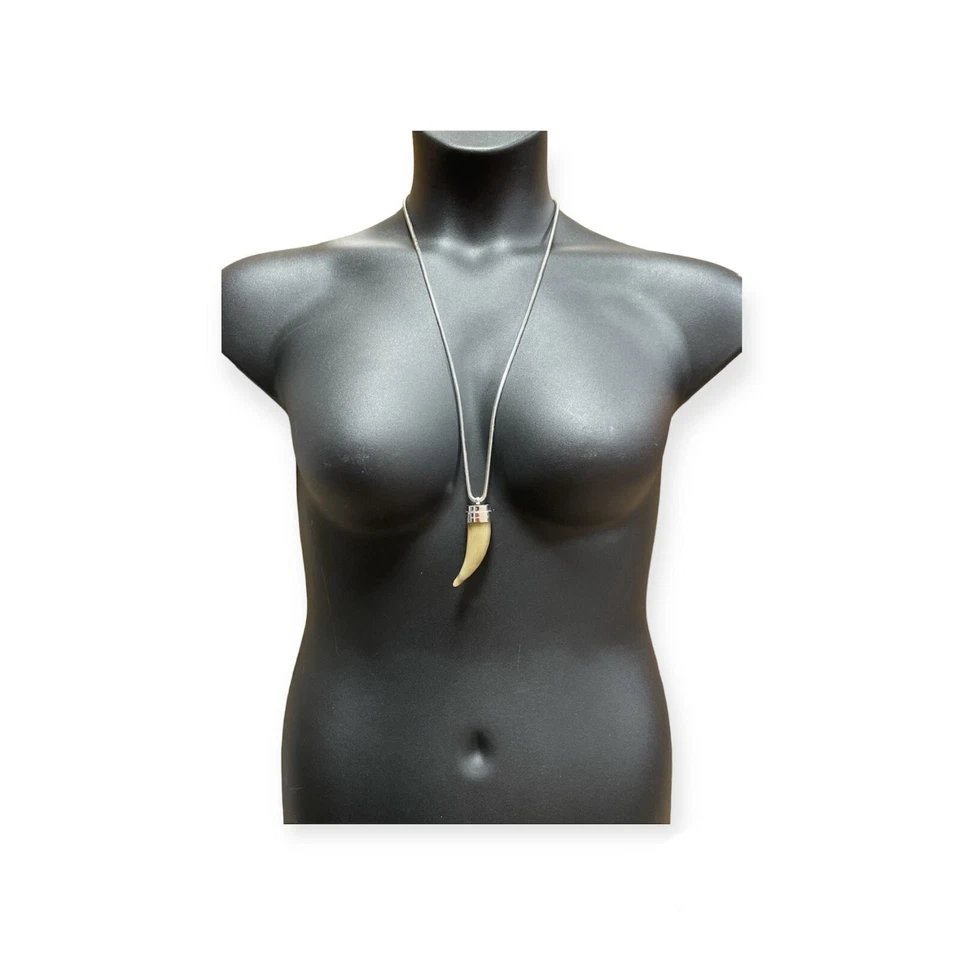 Collar Cuerno Michael Kors Tono Plata Metal Cordón Cadena Colgante con Bolsa para el Polvo Foto 4 de 4