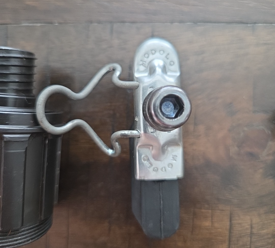 Lot De Pièces De Sangle Campagnolo Anciennes – Gris, Vélo De Route, Italie