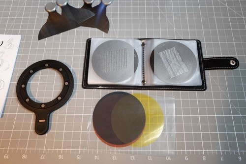 Bowens Mount Projector Attachment with GOBO holder, filters, shutters - Picture 4 of 5