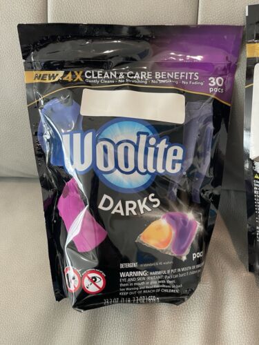 Woolite Darks Pacs Laundry Detergent Pacs 30 Count All Machines - Picture 2 of 3