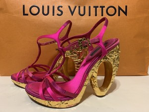 louis vuitton pink heels