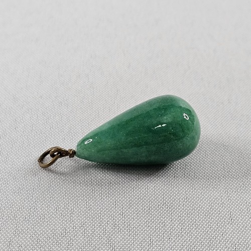 Vintage Jade Color Tear Drop Pendant For Necklace Very Old 1 5/8" 13.1g READ - Bild 2 von 7