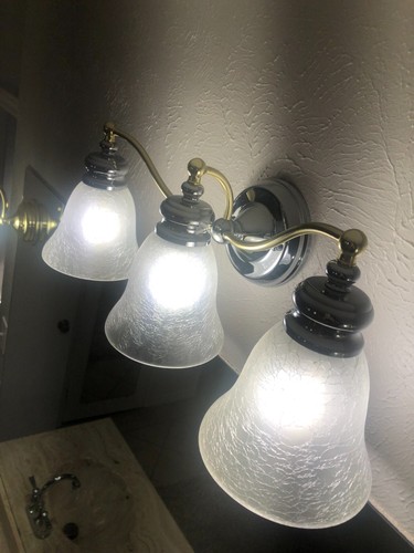 Vanity Light Sconce Chrome and Gold - Picture 5 of 5