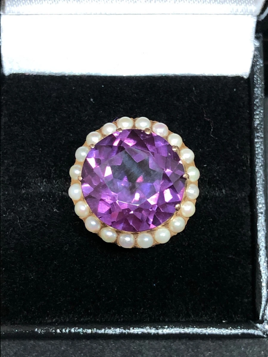 Alexandrite and shop pearl ring