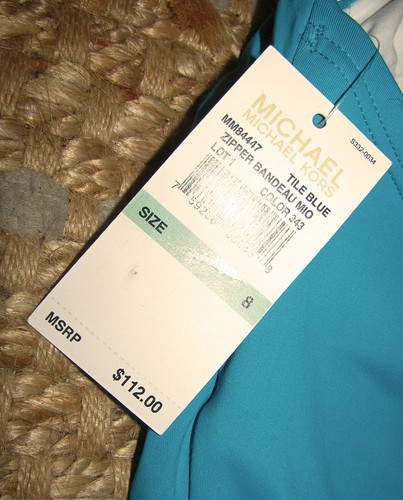 ¡NUEVO! TRAJE DE BAÑO MICHAEL KORS Azulejos Adelgazantes Azul Fruncido CREMALLERA BANDEAU MIO 8 $112 - Imagen 11 de 11