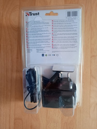 TRUST.com 7-Port USB 2.0 Aktiv USB-Hub mit Netzteil - Neuwertig - Bild 2 von 3