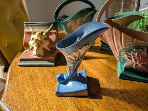 Vintage Roseville Pottery 204-8 Zephyr Lily Blue Vase